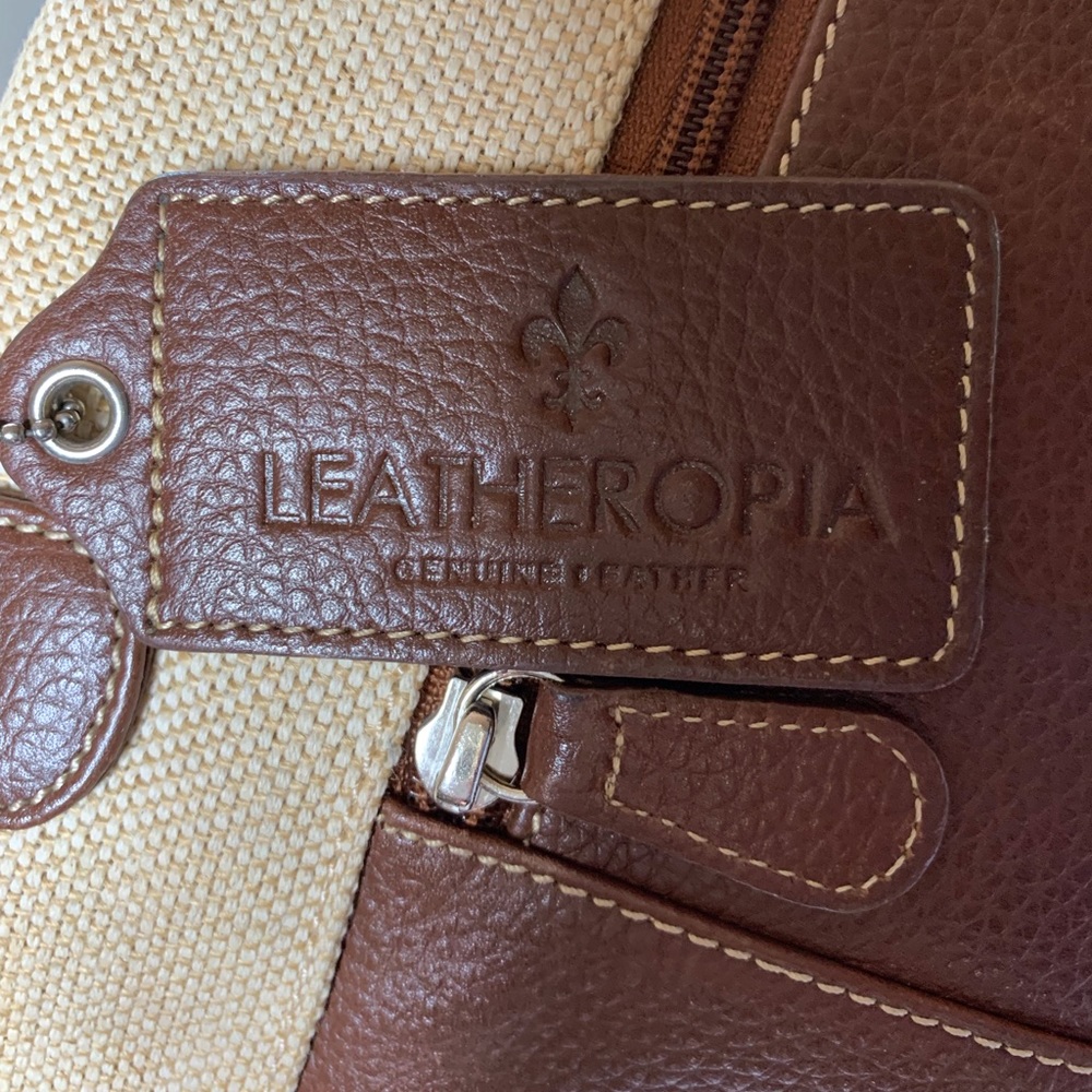 Purse - Picture 2 of 7
